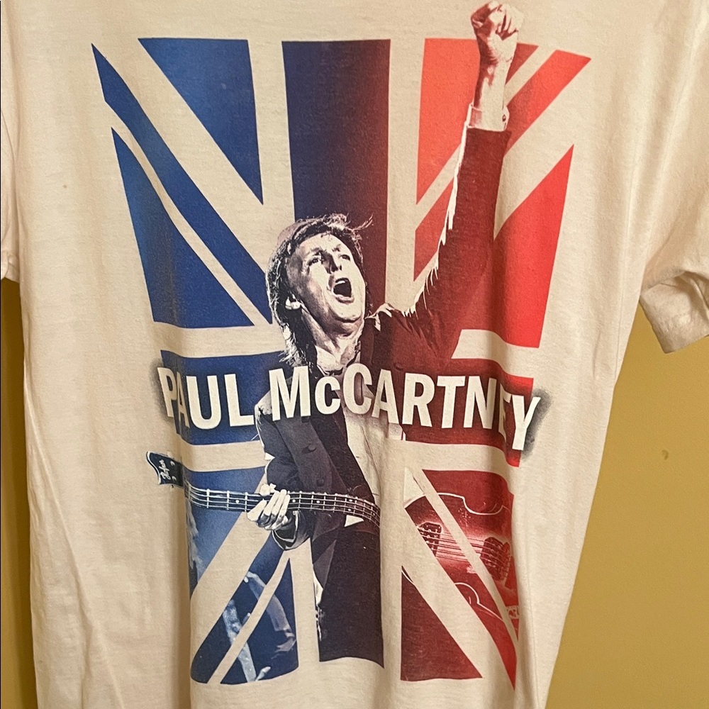 Paul McCartney Union Jack Graphic Tee - White with Red & Blue Print size medium - Picture 7 of 9